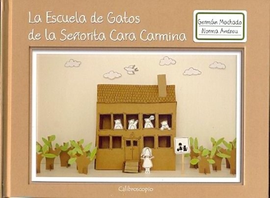 La Escuela de gatos de la señorita cara Carmina