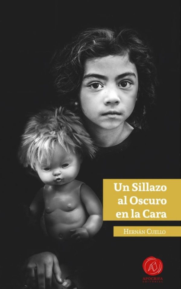 Un sillazo al oscuro en la cara