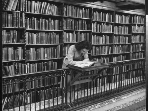 Por qué el futuro de las librerías está en manos de las libreras (y de las lectoras)